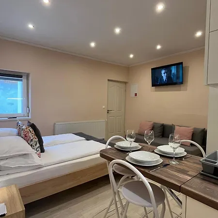 Milano Vendeghaz * Bakonybél