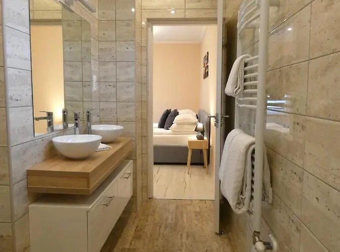 아파트 Milano Vendeghaz *