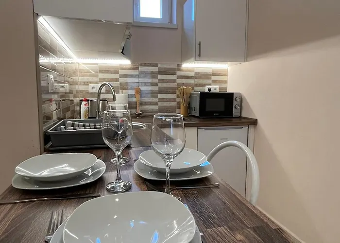 Milano Vendeghaz Bakonybél