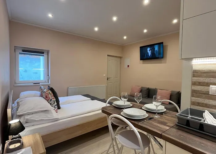 Milano Vendeghaz * Bakonybél